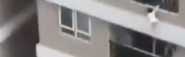 Čuli su se samo krici nemoći! Mladić je spasio devojčicu koja je pala sa 12. sprata! (VIDEO)