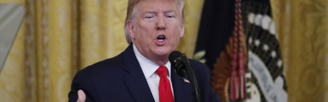 Tramp poziva crkve da se "otvore odmah"