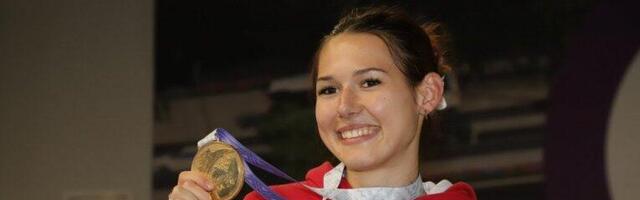 ANGELINA ĆE SA NJIM POKORITI SVET: Dečko srpske atletičarke je pravi šmeker