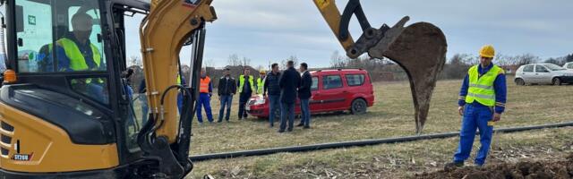 U toku postavljanje nove vodovodne mreže u delu Gornjeg Milanovca