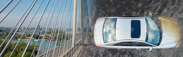 NIKOME NIJE JASNO KAKO JE TO USPEO! Očevici šokirani prizorom u Savi - mladić automobilom sleteo s Mosta na Adi!