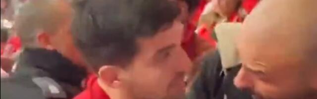 Drama na Hapoel - Zvezda: Policija izbacila navijača zbog majice! /VIDEO/