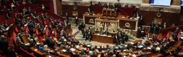 Две странке поднеле захтеве за гласање о неповерењу француске владе