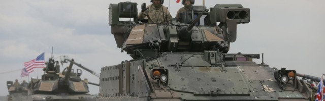 Amerika prebacuje tenkove iz Sirije u Irak: Zašto?