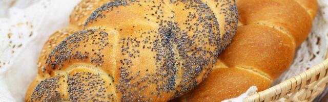 GRCI STAVE 1 SASTOJAK I NAPRAVE ČUDO! Recept za tradicionalni slatki uskršnji hleb Tsureki, ovo morate PROBATI