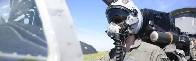 Najbolji piloti uvek uče! Za pripadnike 101. eskadrile "Vitezovi" nema odmora, oni su čuvari srpskog neba (FOTO)