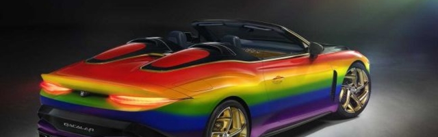 Bentley Bacalar u bojama duge