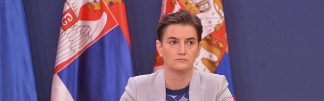 Ana Brnabić na Kosovu među Srbima: Grupni portret sa premijerkom