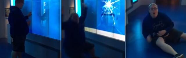 Izazivao ajkulu u akvarijumu, pa ŠOK  (VIDEO)