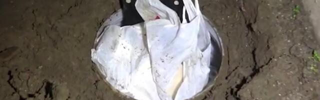 DROGU KRIO U ZAKOPANOM BURETU! FILMSKA AKCIJA MUP I UKP U BEOGRADU! Oglasio se i Dačić: Zaplenjeni heroin i kokain u vrednosti od 350.000 evra