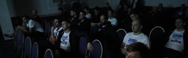 Emocije, smeh, ponos! Vaterpolisti Srbije ekskluzivno prvi odgledali Sportalov dokumentarni film "Otpisani" /VIDEO/