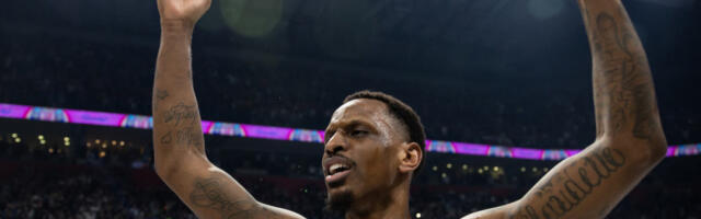 BRUTALAN ODGOVOR NANELIJA: "Dobro je da još neko sem mene ima ONU STVAR" (FOTO)