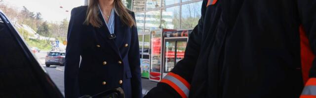 Minister Djedovic Handanovic tours gas stations, speaks about situation in Serbia amid global oil price shock
