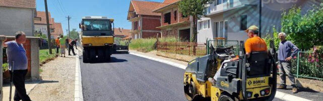 Asfaltirana Balkanska ulica u Bojniku