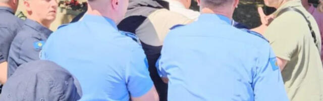 Курти пендреком ударио на лидере Срба