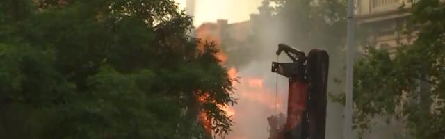 SNAŽNA EKSPLOZIJA U BARSELONI: Ima povređenih, HITNO intervenisala policija, kruže DRAMATIČNI snimci - Evo šta se desilo (VIDEO)