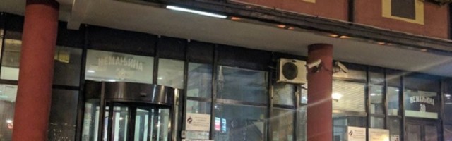 Otimaju pet miliona penzionerima, daju kopirnici u Mirijevu