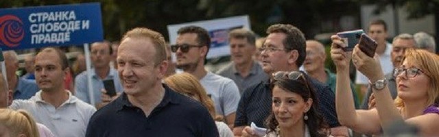 Đilas: Svi koji se bore protiv ovog zla su HEROJI