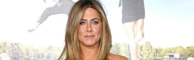 Dženifer Aniston u suzama progovorila o majčinstvu