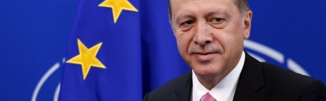 ERDOGAN RAZBESNEO NATO: Da testirali smo S-400, sigurno nećemo pitati Ameriku za to!