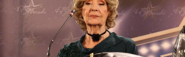 LEPA LUKIĆ OTKRILA ZAŠTO JE DAN PRED DOČEK BILA U URGENTNOM: Dali su mi terapiju: Oporavila se i zapevala u Rumi