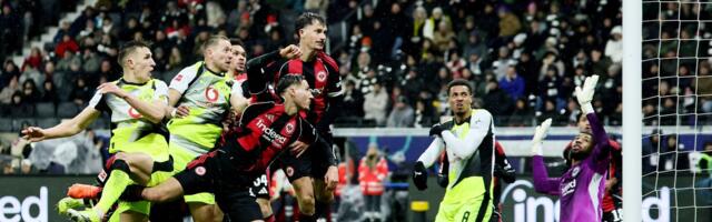 Spektakl u Frankfurtu: Bivši igrač Čelsija spasio Borusiju na kraju utakmice!