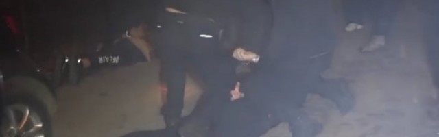 DRAMATIČAN SNIMAK POTERE U BEOGRADU! Policija presrela dilere tokom PRIMOPREDAJE KOKAINA, NASTAO HAOS /VIDEO/