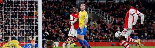 "Štikle" Edija Nketije i "suknjice" Nikolasa Pepea odveli Arsenal u polufinale Liga kupa  (VIDEO)