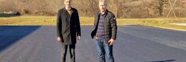 Starčević: Asfaltiraju se školski tereni, kompjuteri stigli u učionice
