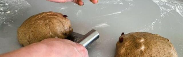 BAKIN "IZUM" ĆE SRPKINJE PROBATI VEĆ DANAS! Domaći integralni hleb i hrskave perece za decu – zdrav i ukusan recept