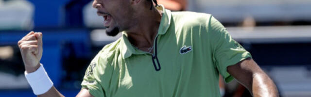 Артур Фис победио Вашероа