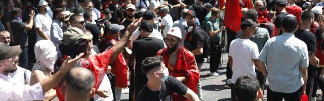 Sukobi demonstranata i policije u Tirani na protestu zbog Kušnerovog projekta