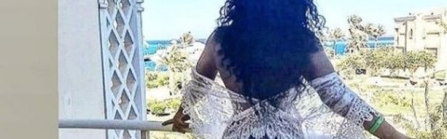 POLUGOLA NA KAMENU! Srpska glumica se skinula i IZGLEDA BRUTALNO - SVE ŽENE JOJ ZAVIDE!