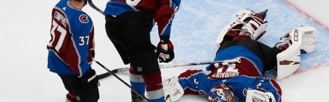 Kolorado bez golmana Grubauera udara na zahuktale Starse