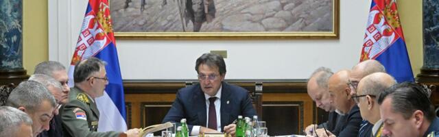 VOJSKA JE SPREMNA DA REALIZUJE SVE ZADATKE USMERENE NA OČUVANJU MIRA I BEZBEDNOSTI NAŠE ZEMLJE! Održana sednica Kolegijuma ministra odbrane (FOTO)