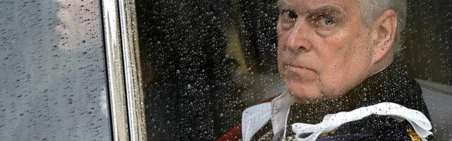 BRUKA ZA KRALJEVSKU PORODICU, GODINAMA U CENTRU SKANDALA: Ko je bivši princ Endru - DECU ZLOSTAVLJAO sa Epstinom?!