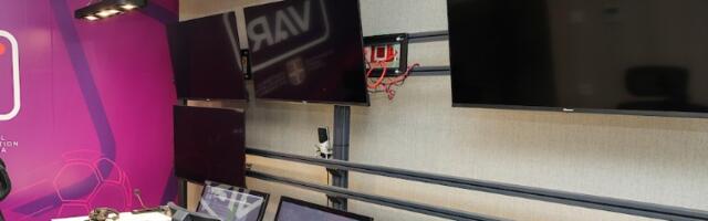 Komične scene u Nemačkoj: Navijači ukrali kabl VAR monitora