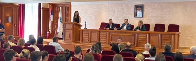 Ministar Memić posetio Centar za mlade Čajetine (VIDEO)