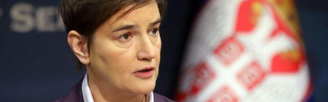 “Kakve veze ovo ima sa tugom i solidarnošću?”: Brnabić najoštrije osuđuje cepanje nacionalne zastave