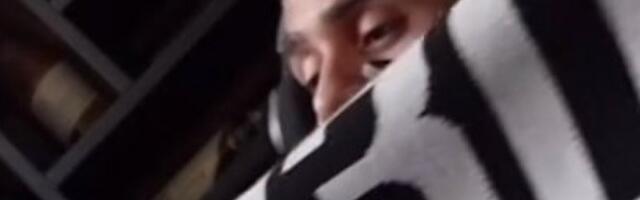 SKANDAL: Partizanov Amerikanac neprijatno iznenadio sve - raširio šal kluba i vređao večitog rivala! (VIDEO)