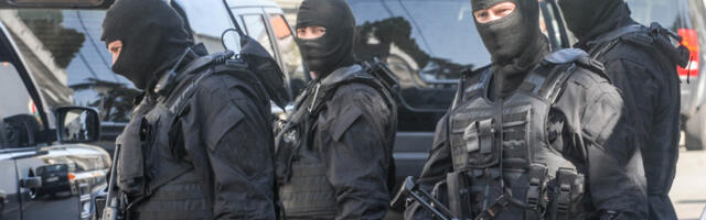 U POLICIJSKIM AKCIJAMA SEM DROGE ZAPLENJEN ARSENAL ORUŽJA Na Zvezdari kod Bojana pronađeno 10 kalašnjikova
