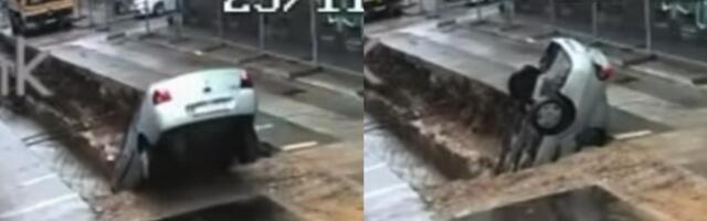 VOZI POLAKO, A ONDA DIREKTNO "NOSEM" U RUPU! Snimljen nesvakidašnji saobraćajni incident: Celo vozilo završilo PREVRNUTO! (FOTO, VIDEO)