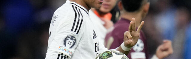 &quot;ZAVISNI SU OD TEBE&quot; Mbape dao četiri gola pa poručio novinaru: Kakvo glupo pitanje