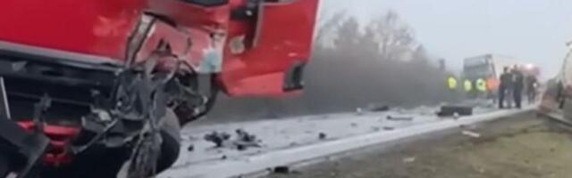 Vozač kamiona koji je naleteo na minibus sa navijačima PAOK-a otvorio dušu: Vozim kamion 34 godine, nikad ovo nisam doživeo