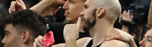 Scena sa meča Partizana postala viralna: Mlađi, ovako se poštuju stariji saigrači