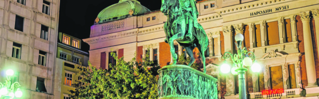 Spomenik na Trgu republike krije jednu tajnu za koju mnogo ljudi ne zna