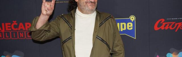 Aca Lukas i put od SNS bina do sarajevskog stola: Zašto je jedna fotografija postala državna tema