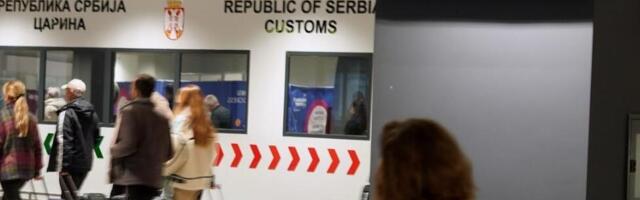 "Jel znaš ti bre ko sam ja" Radnica beogradskog aerodroma uzela mikrofon i uradila nešto što je sve iznenadilo: Čovek se šokirao, pa dobio povratnu