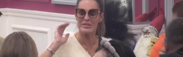 AU, KOLIKO JE LEP! Ovo je sin Milene Kačavende: Osvanula fotka iz bazena