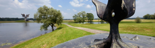 Odjeci Jasenovca i Srebrenice – filmski rat za kontekst